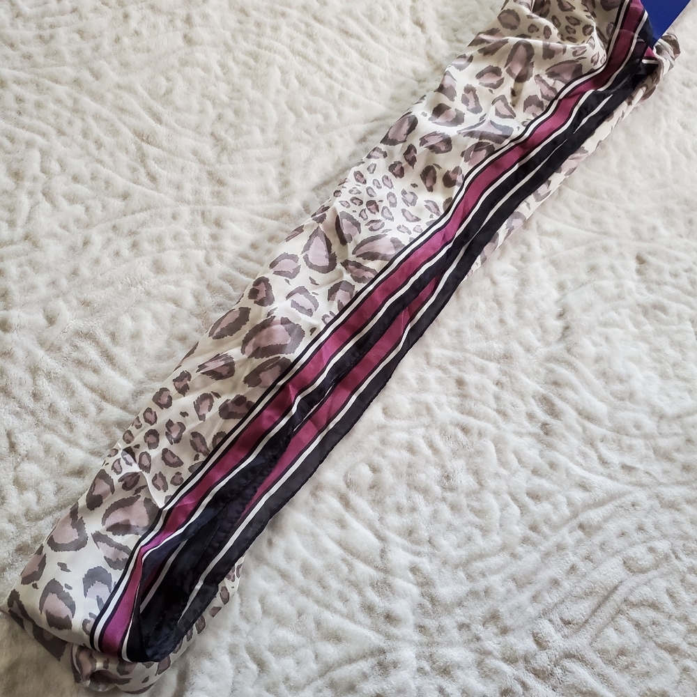 APT 9 LEOPARD PRINT CITCLE SCARF NWT